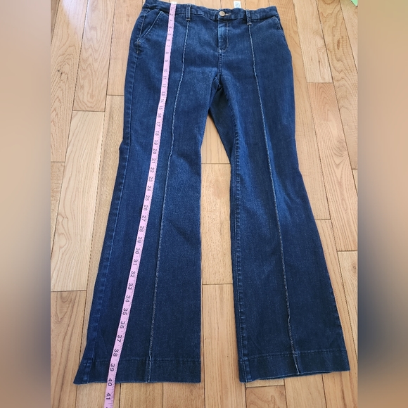 Chico's Women's Jeans Size 2/ size 12 - Picture 3 of 10